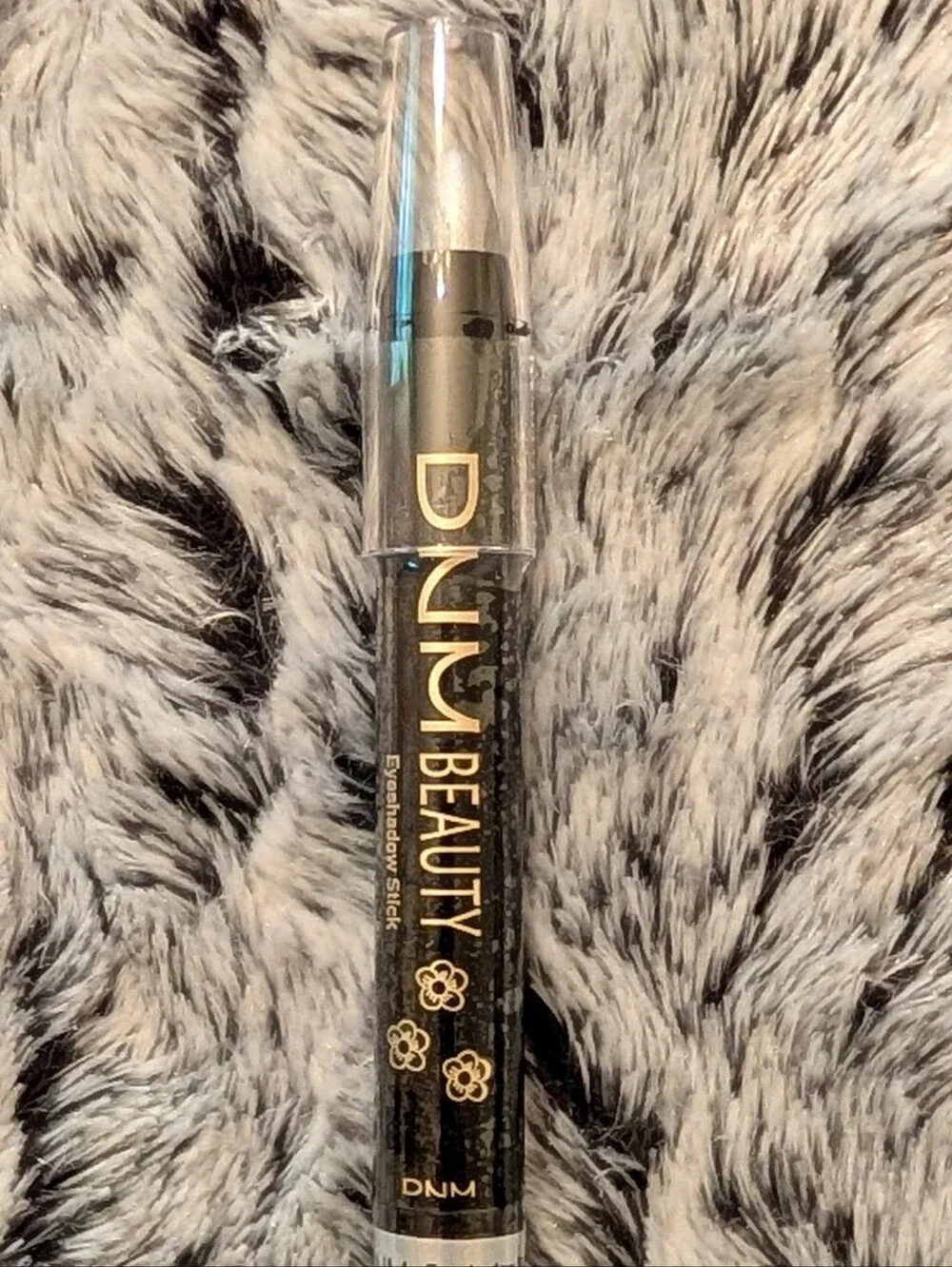 Eyeshadow Crayon - Silvery Shade